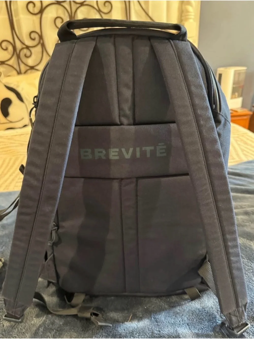 Brevité Jumper (large) Camera Gear Backpack - Navy